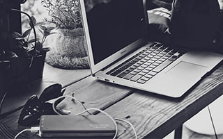 NBA选秀热门新秀受伤，或将缺席新赛季，nba新秀被选中可以不去吗